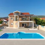 Luxurious Home In Dubrava Kod Sibenika Casa vacanze