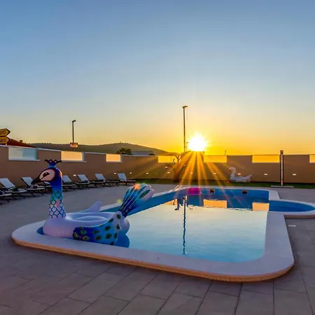 Luxurious In Kod Sibenika Dubrava (Sibenik-Knin)
