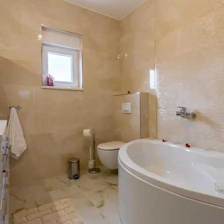 In Kod Sibenika Ferienhaus