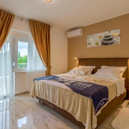 In Kod Sibenika Ferienhaus *