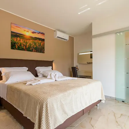 Ferienhaus In Kod Sibenika