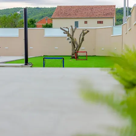 Luxurious Home In Dubrava Kod Sibenika Casa vacanze *
