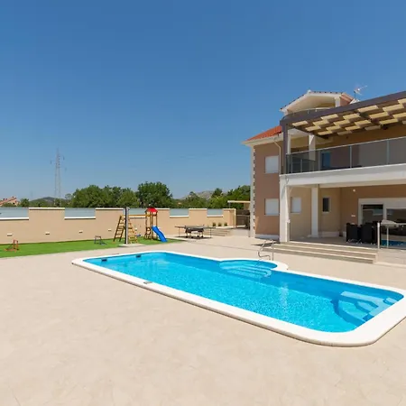 Casa vacanze Luxurious Home In Dubrava Kod Sibenika Dubrava (Sibenik-Knin)