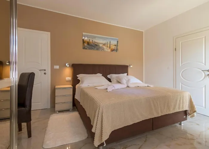 Vakantiehuis In Kod Sibenika Dubrava (Sibenik-Knin)