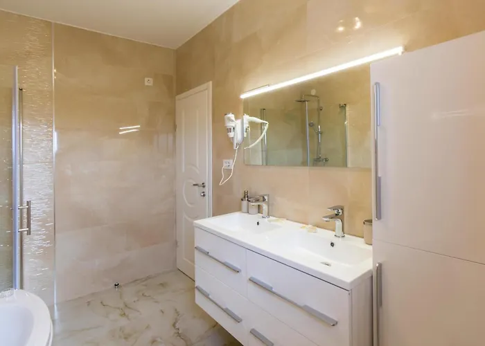 In Kod Sibenika Vakantiehuis *